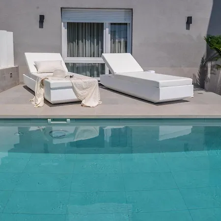 Golden Cell Appartement *