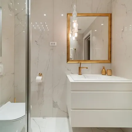 Apartament Golden Cell *