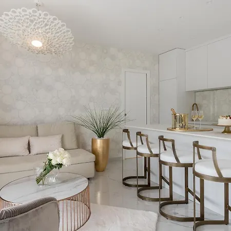 Apartment Golden Cell