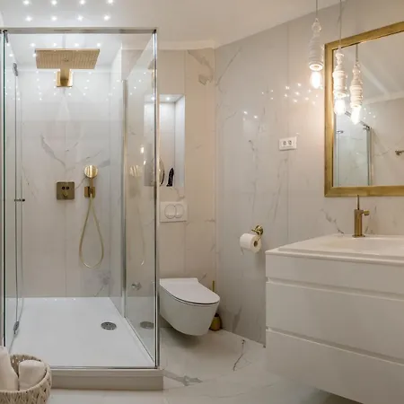 Apartment Golden Cell
